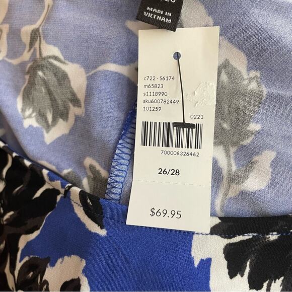 Lane Bryant Blue Black floral knit short sleeve belted dress womens 26 28 new - Picture 13 of 16